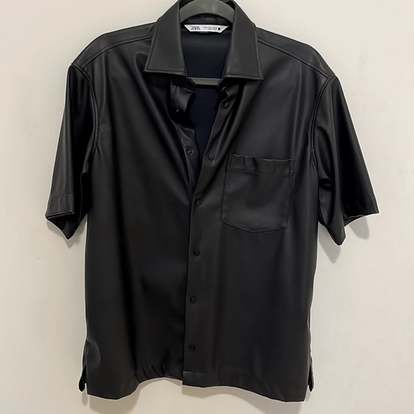Faux Leather Short-Sleeve Overshirt - Picture 2 of 5